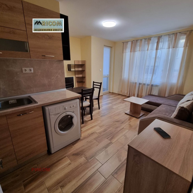 Zu vermieten  1 Schlafzimmer Plewen , Idealen zentar , 55 qm | 87247134