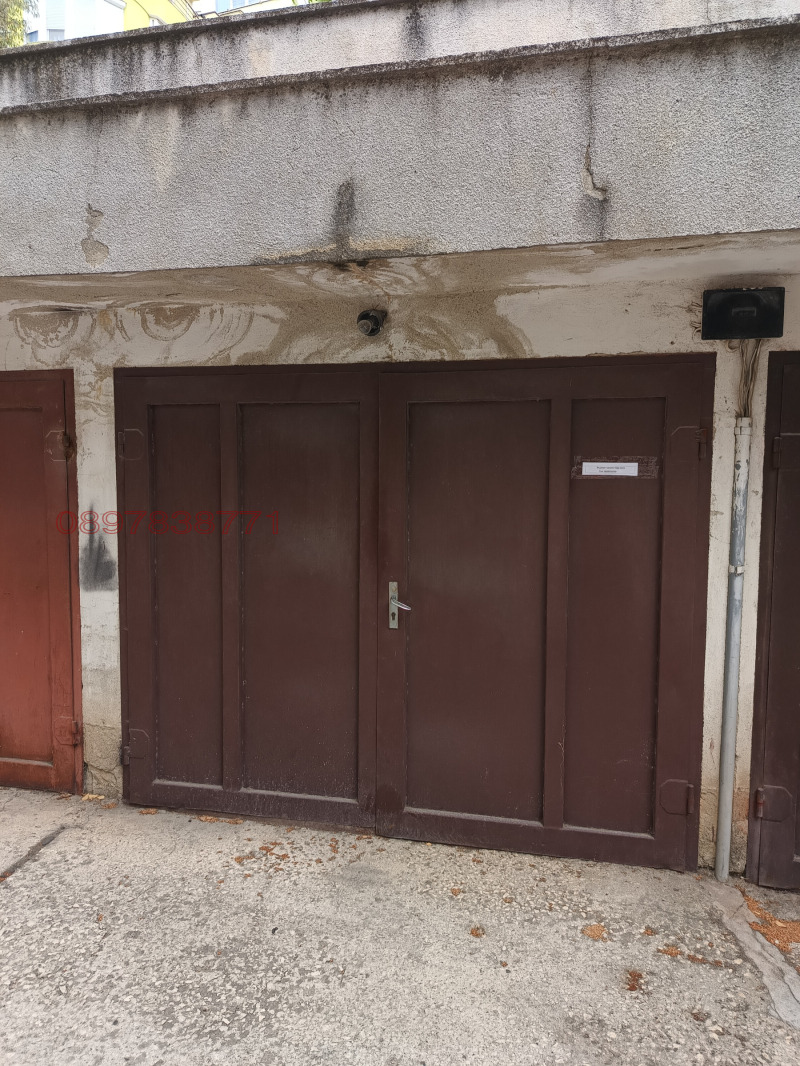 Дава под наем ГАРАЖ, ПАРКОМЯСТО, гр. Варна, Бриз