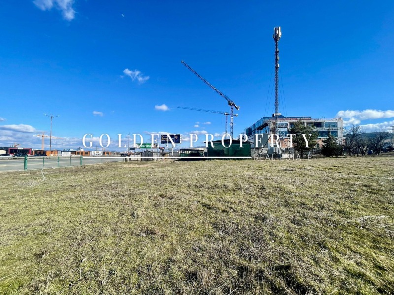 Дава под Наем МЯСТО в град София, в.з.Малинова долина - 1750 кв.м / 5 000 € » 9 779.15 лв., ГОЛДЪН ПРОПЪРТИЙС ММ