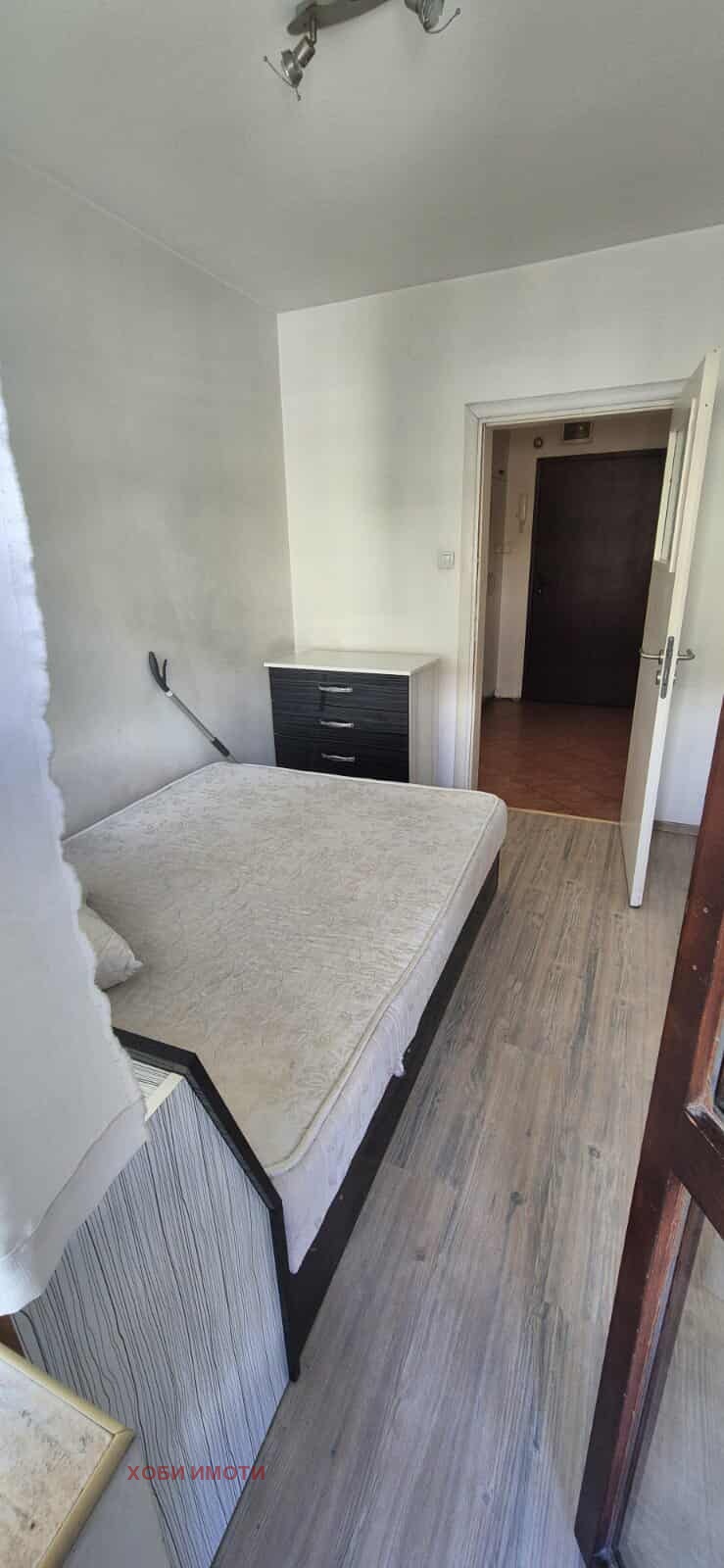 Zu vermieten  1 Schlafzimmer Plowdiw , Kameniza 2 , 65 qm | 64384342 - Bild [4]