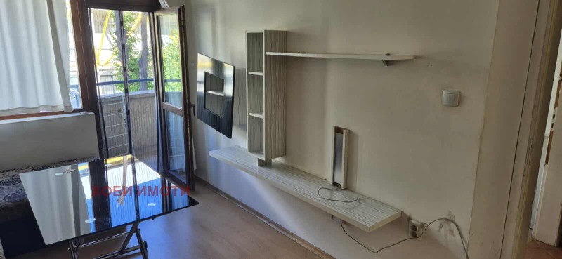Zu vermieten  1 Schlafzimmer Plowdiw , Kameniza 2 , 65 qm | 64384342