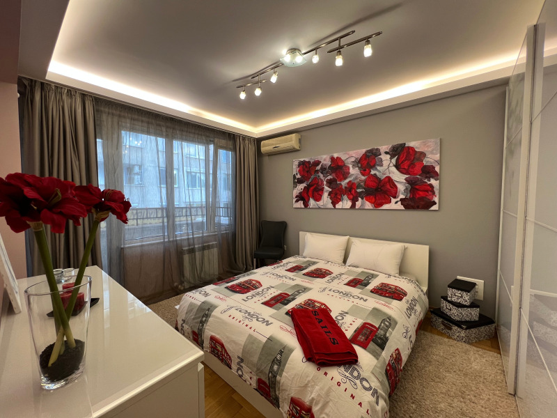 Дава под наем  3-стаен град София , Център , 120 кв.м | 57053331 - изображение [10]