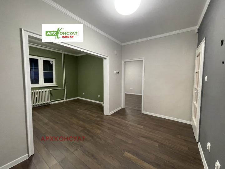 Под наем ОФИС, град София, Център • 600 € / 1173.50 лв. • 96719435 1