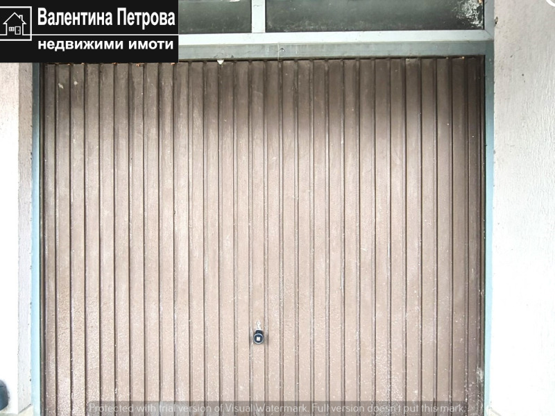 Дава под наем ГАРАЖ, ПАРКОМЯСТО, гр. Русе, Широк център