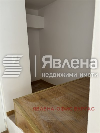 Дава под наем МАГАЗИН, гр. Бургас, Център, снимка 6 - Магазини - 55955573