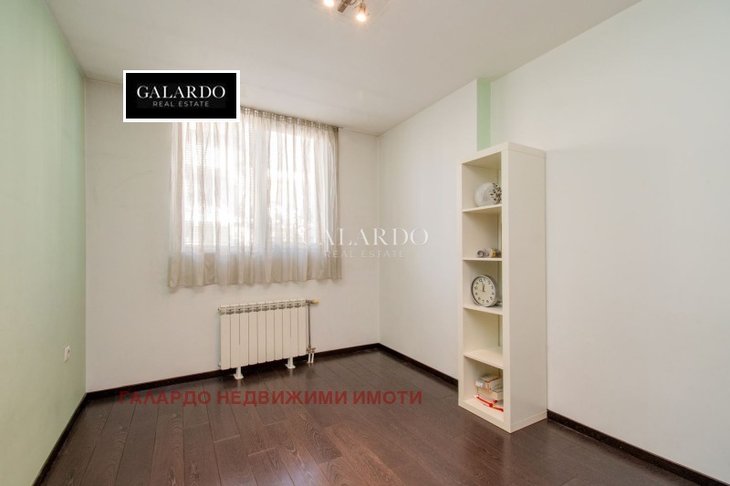 Дава под наем 2-СТАЕН, гр. София, Център, снимка 9 - Апартаменти - 53538984