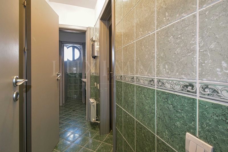 De inchiriat  Birou Sofia , Goțe Delciev , 260 mp | 28054975 - imagine [14]