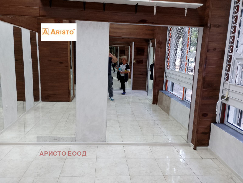 En renta  Comercio Sofia , Tsentar , 36 metros cuadrados | 52865281 - imagen [2]