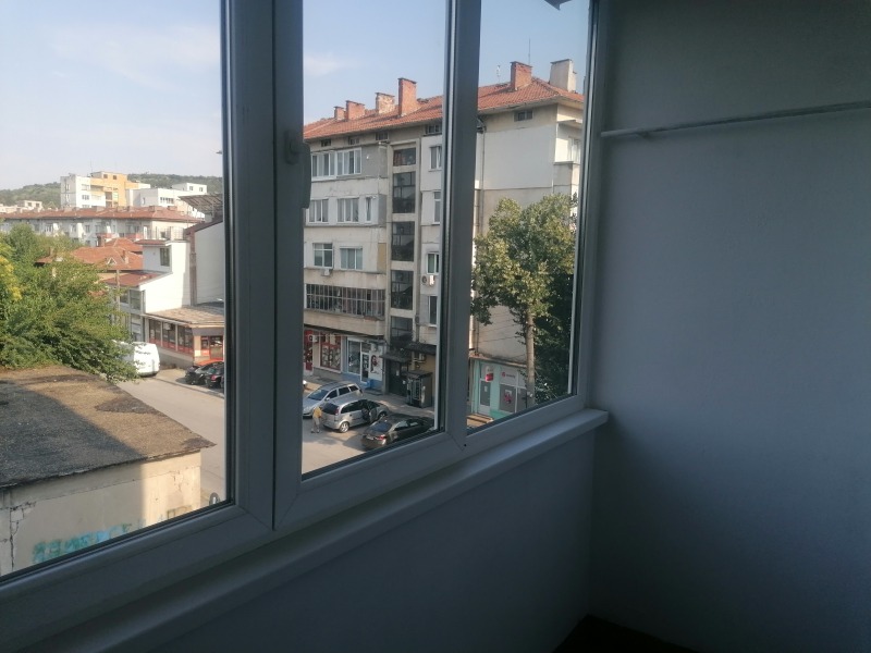 Издаје се  1 спаваћа соба Ловеч , Широк центар , 75 м2 | 68830170 - слика [8]