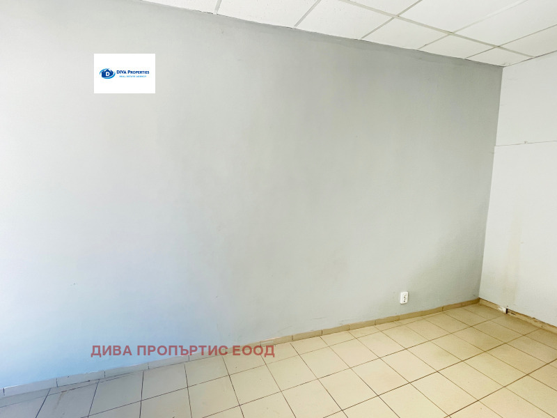 Te huur  Winkel regio Sofia , Samokov , 15 m² | 42022231