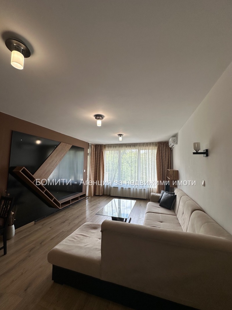 Til leje  1 soveværelse Sofia , Vitosha , 86 kvm | 40294725