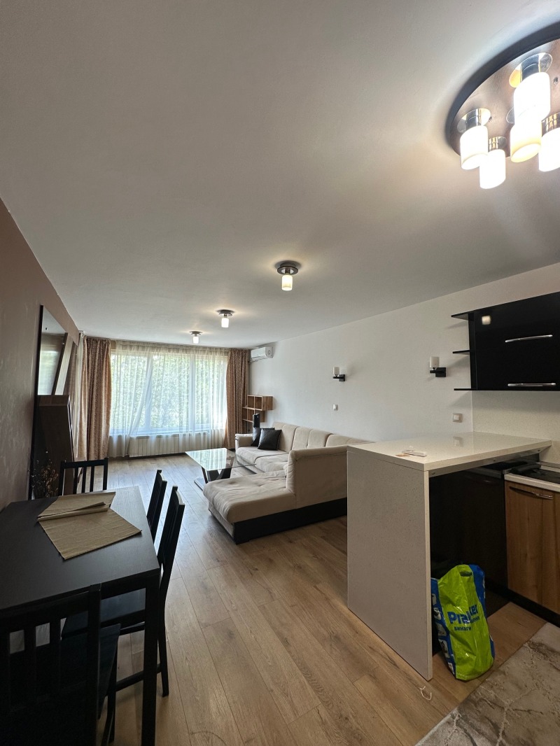 Til leje  1 soveværelse Sofia , Vitosha , 86 kvm | 40294725 - billede [4]