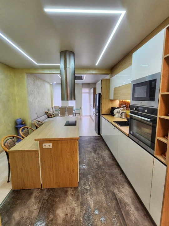 Te huur  2 slaapkamers Sofia , Tsentar , 90 m² | 13855979