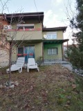 Под наем КЪЩА, град София, Левски • 1100 € / 2151.41 лв. • 59744192 1