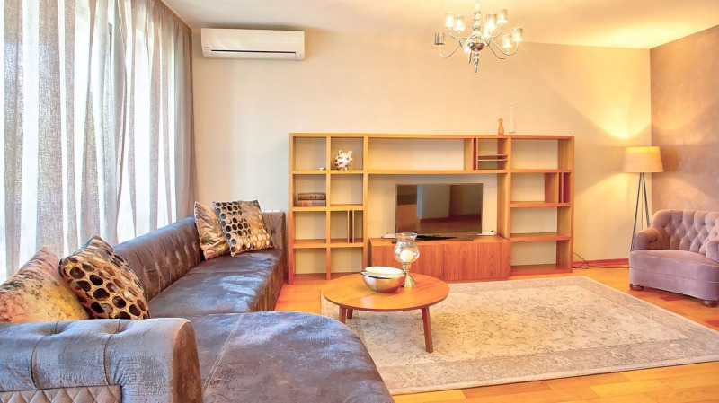 В аренду  3 спальни София , Изток , 202 кв.м | 37226925