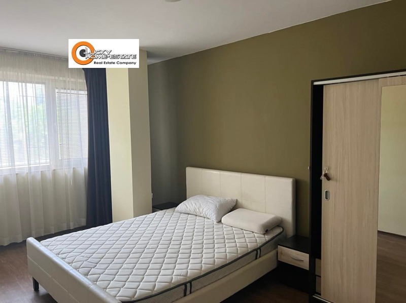 Издаје се  1 спаваћа соба Софија , Центар , 73 м2 | 61764630 - слика [7]