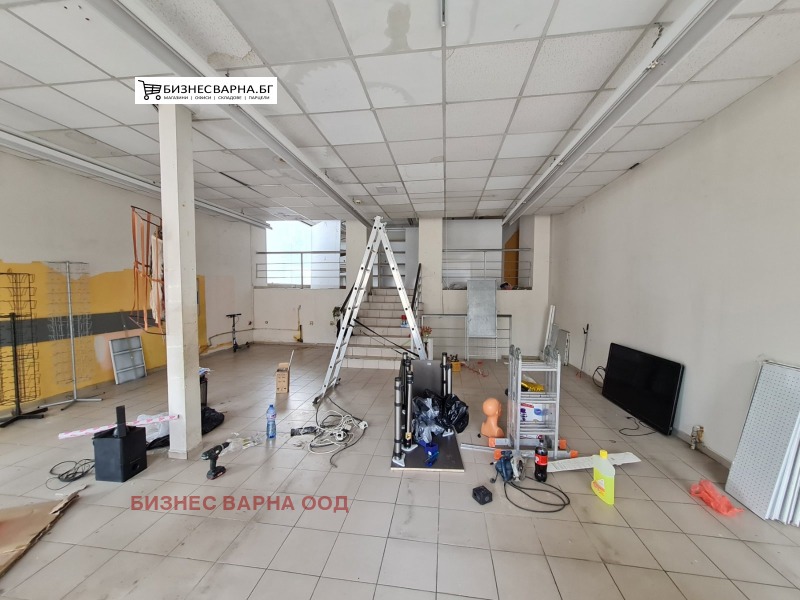 Дава под Наем МАГАЗИН в град Варна, ВИНС-Червен площад - 180 кв.м / 2 200 € » 4 302.83 лв., БИЗНЕС ВАРНА ООД