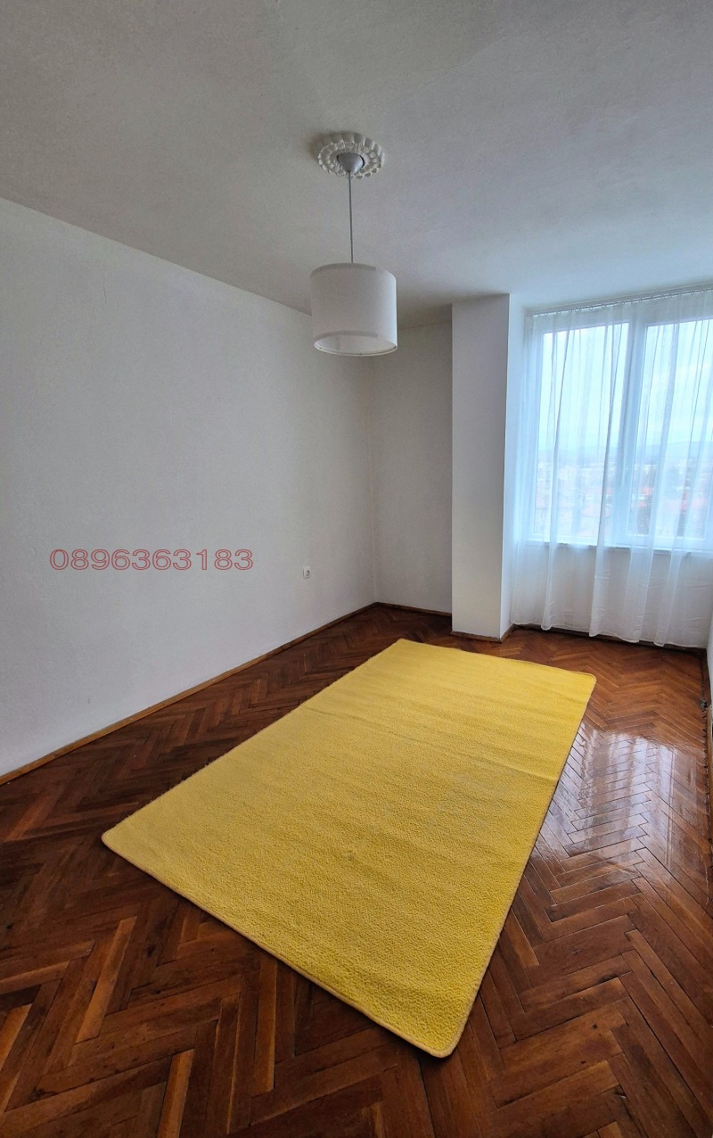 Дава под наем 4-СТАЕН, гр. Кюстендил, Център, снимка 4 - Апартаменти - 53390150