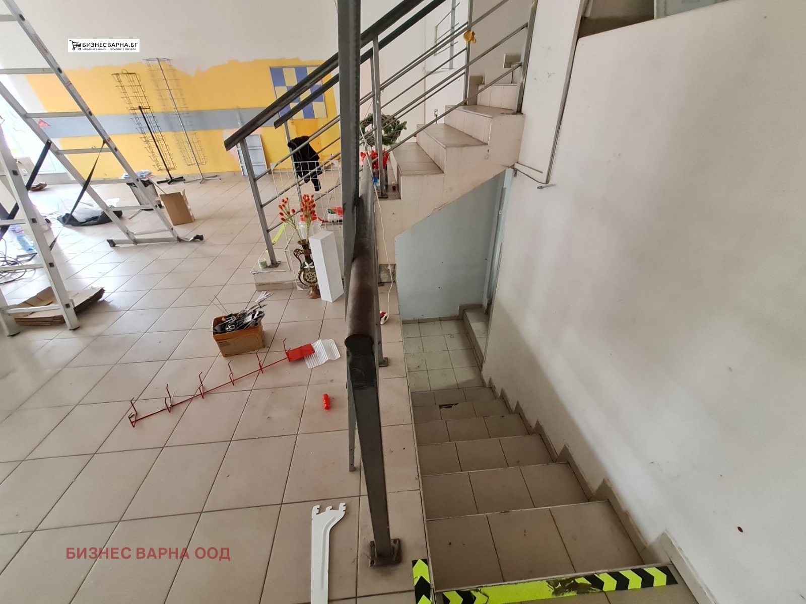 Дава под наем МАГАЗИН, гр. Варна, ВИНС-Червен площад, снимка 2 - Магазини - 53725273