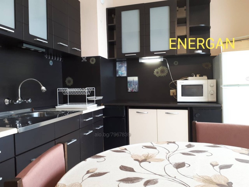 Te huur  1 slaapkamer Sofia , Darvenitsa , 70 m² | 98002406