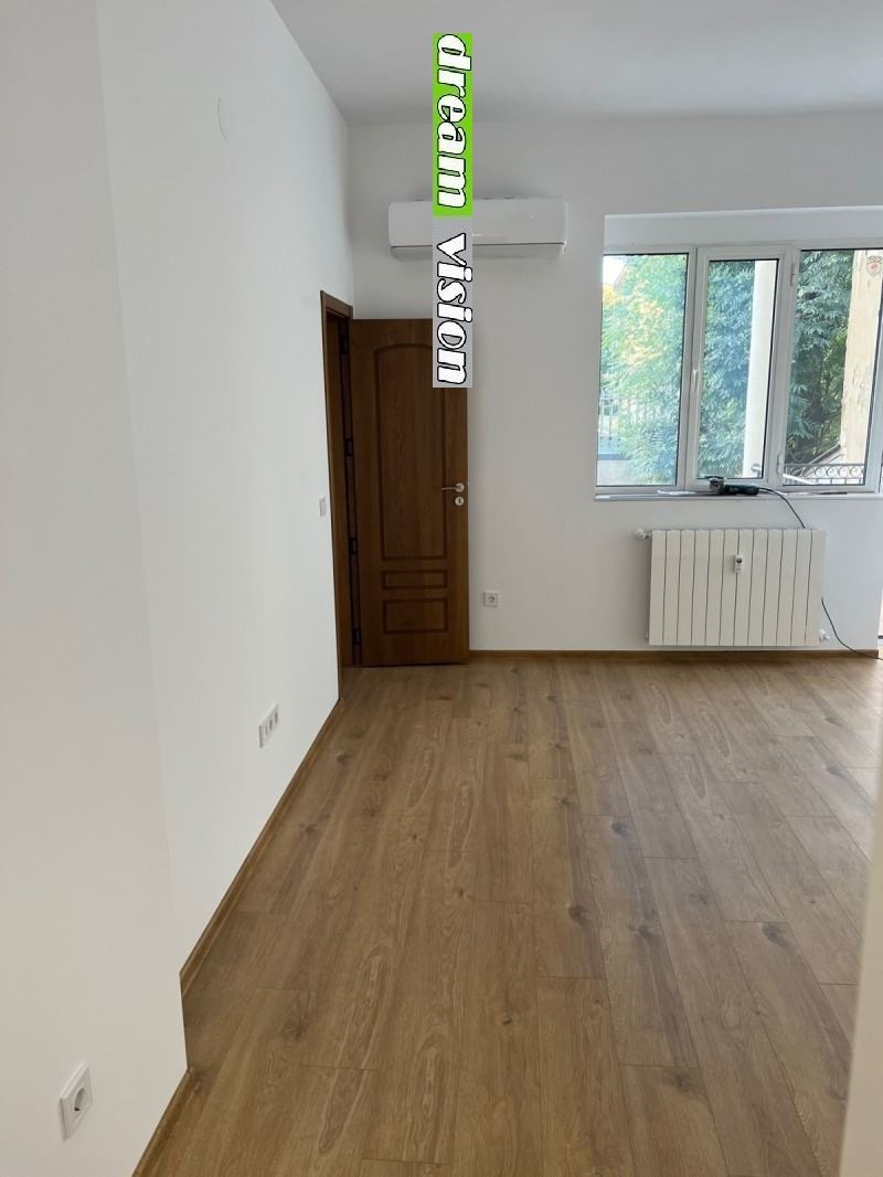 Te huur  Kantoor Sofia , Doktorski pametnik , 108 m² | 91769660 - afbeelding [3]