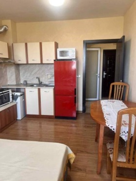 Studio Lazur, Burgas