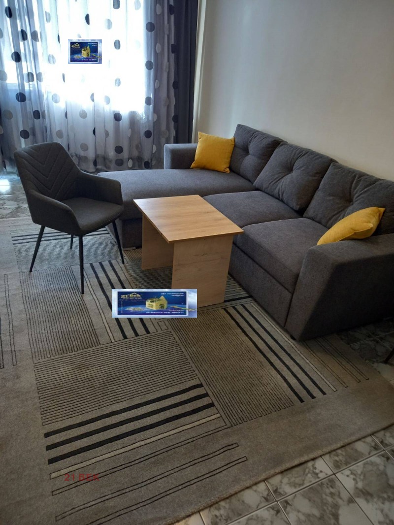 Zu vermieten  1 Schlafzimmer Plowdiw , Mladeschki Halm , 65 qm | 46901137