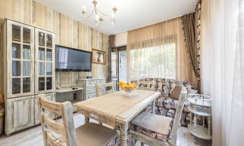 A louer  1 chambre Varna , Tsentar , 65 m² | 73379210