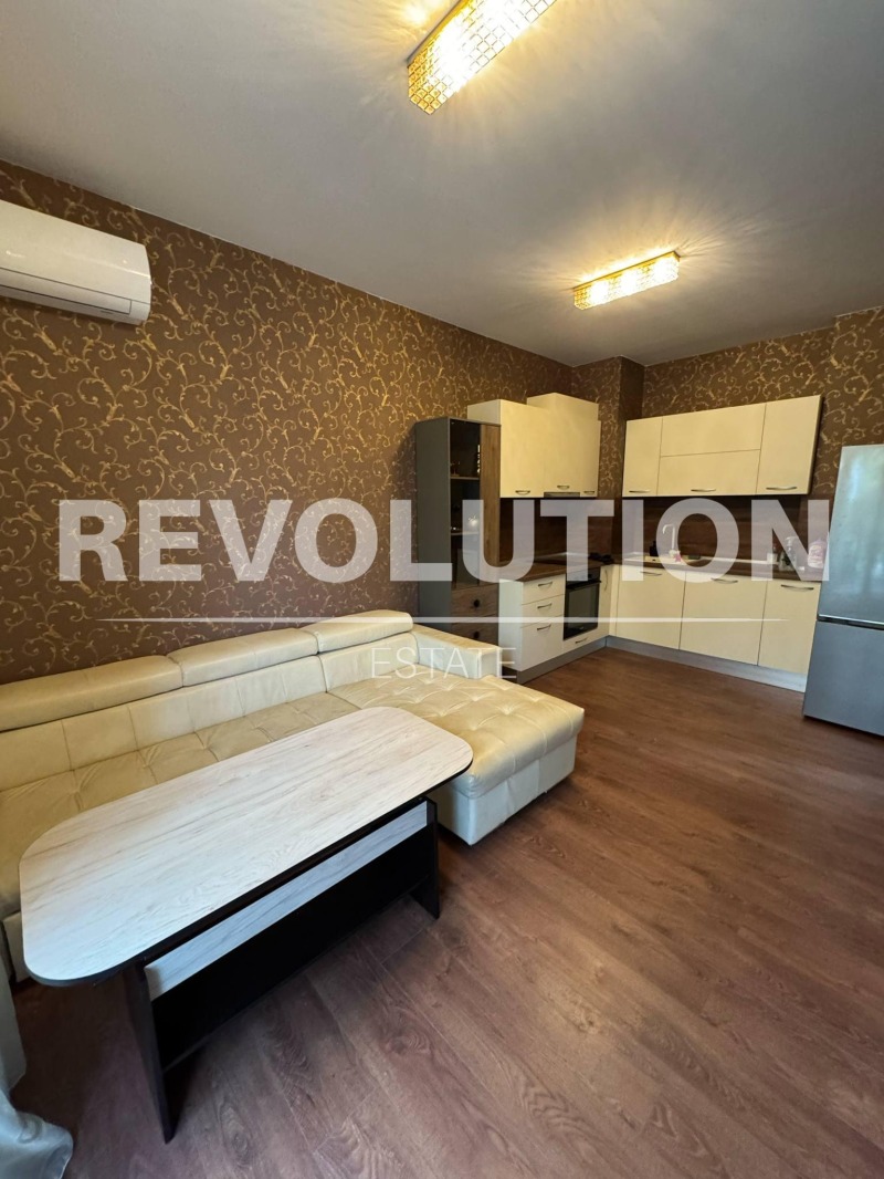 En renta  1 dormitorio Plovdiv , Tsentar , 65 metros cuadrados | 28002452