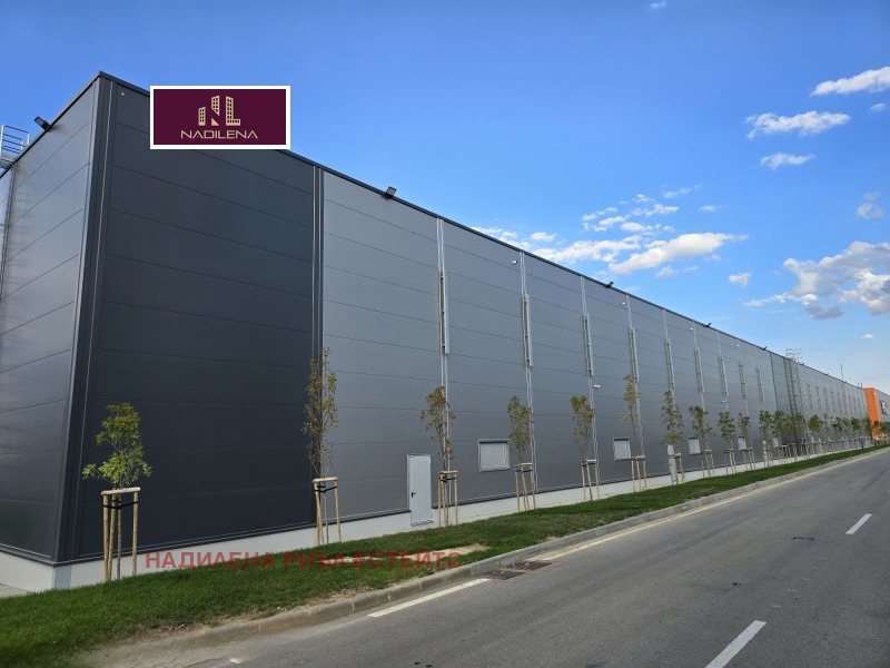 Под наем СКЛАД, област София, гр. Елин Пелин • 12000 € / 23469.96 лв. • 53420229 1