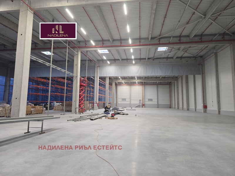 Дава под наем СКЛАД, гр. Елин Пелин, област София област, снимка 3 - Складове - 52220054