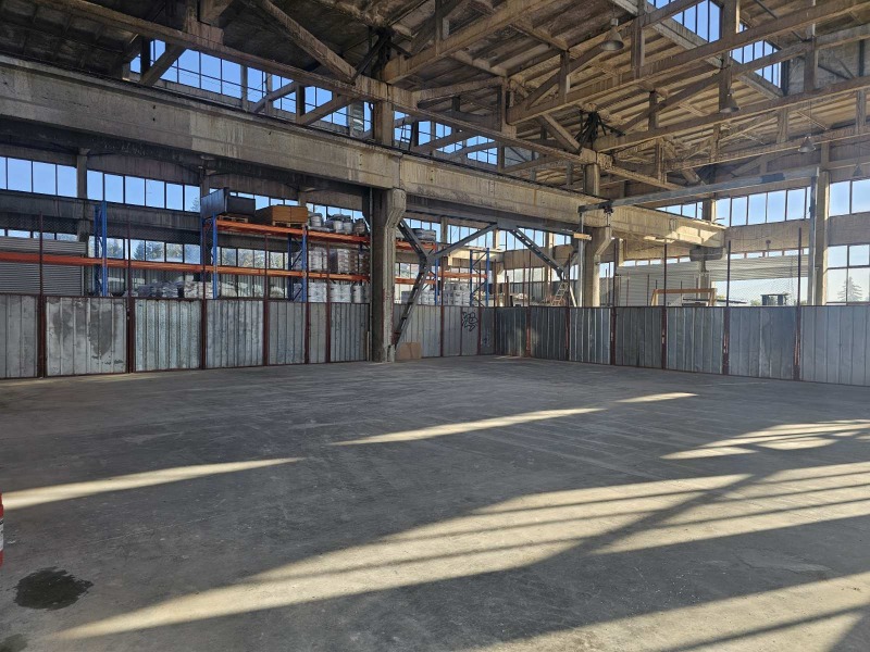 Para alugar  Construção industrial Sofia , Kremikovci , 324 m² | 89387969