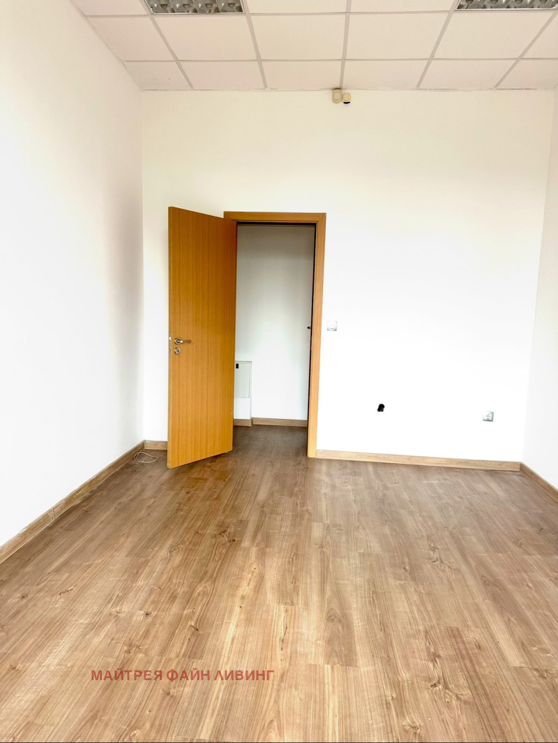 Para alugar  Escritório Sofia , Mladost 4 , 24 m² | 17989753 - imagem [6]