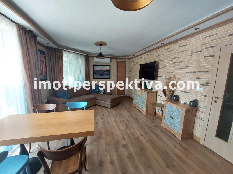 Til leje  1 soveværelse Plovdiv , Tsentar , 71 kvm | 54113178