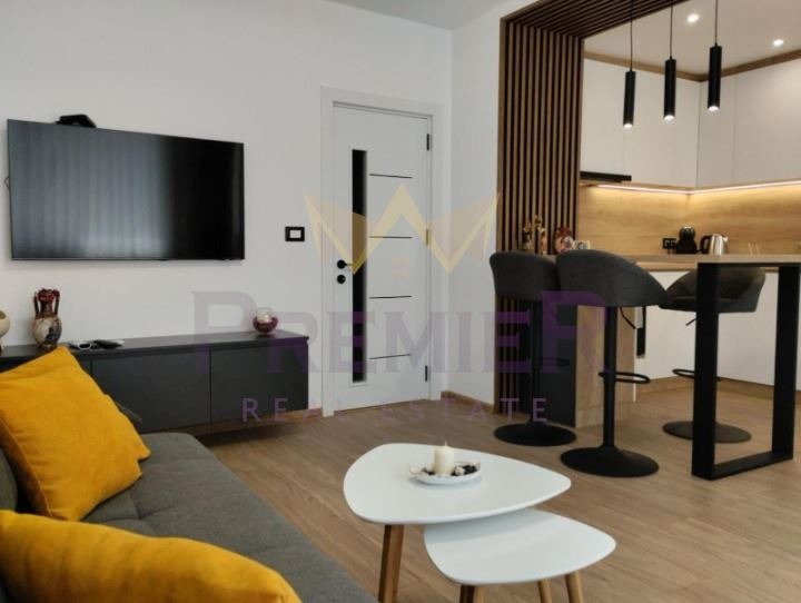 Дава под нем  2-стаен, град Варна, ВИНС-Червен площад •  614 € • ID 60242411 — holmes.bg - [1] 