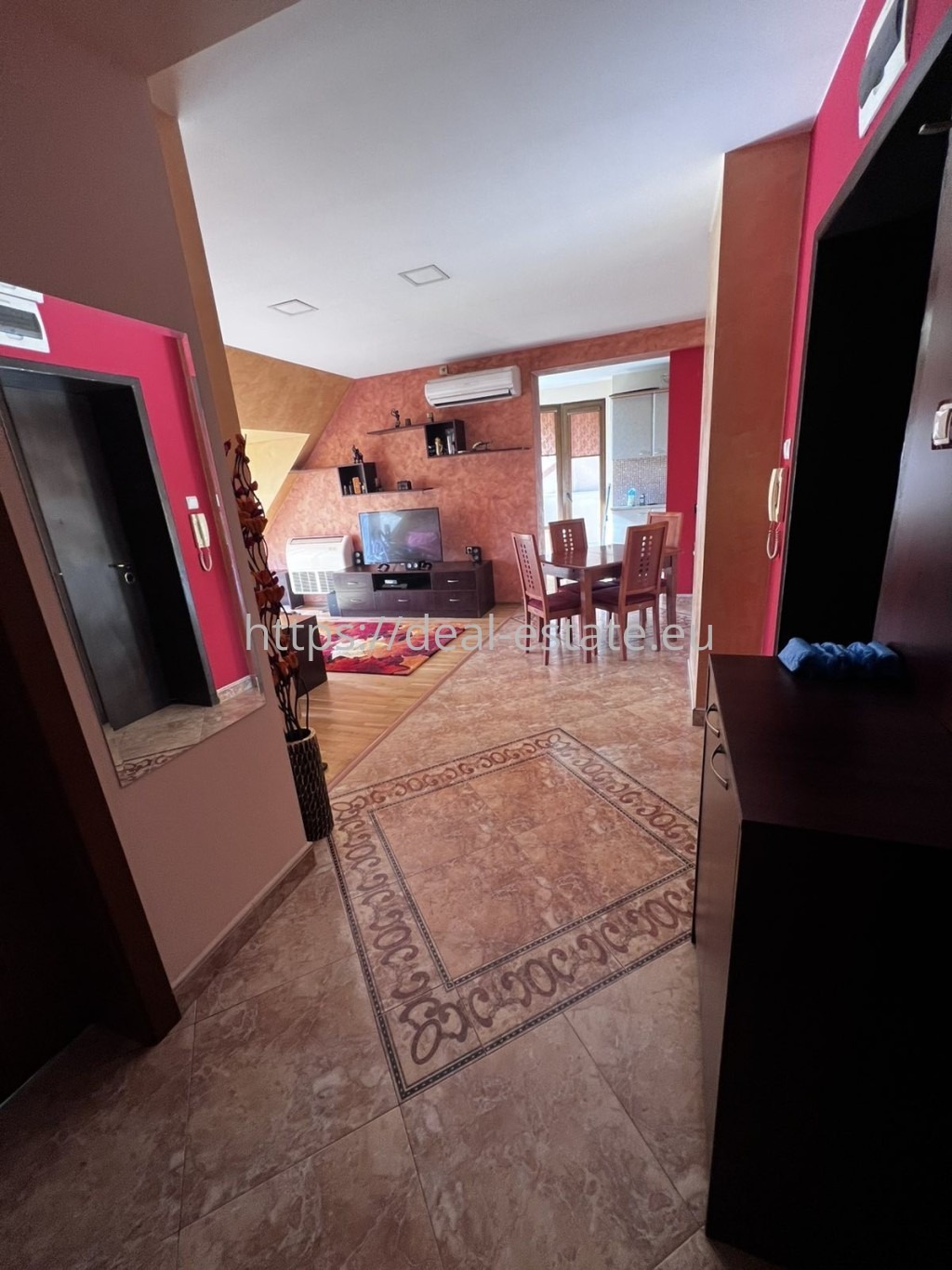 Дава под наем 3-СТАЕН, гр. Благоевград, Широк център, снимка 3 - Апартаменти - 54034510