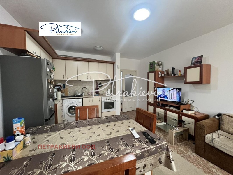 Дава под наем  2-стаен град Бургас , Изгрев , 64 кв.м | 61931675 - изображение [3]