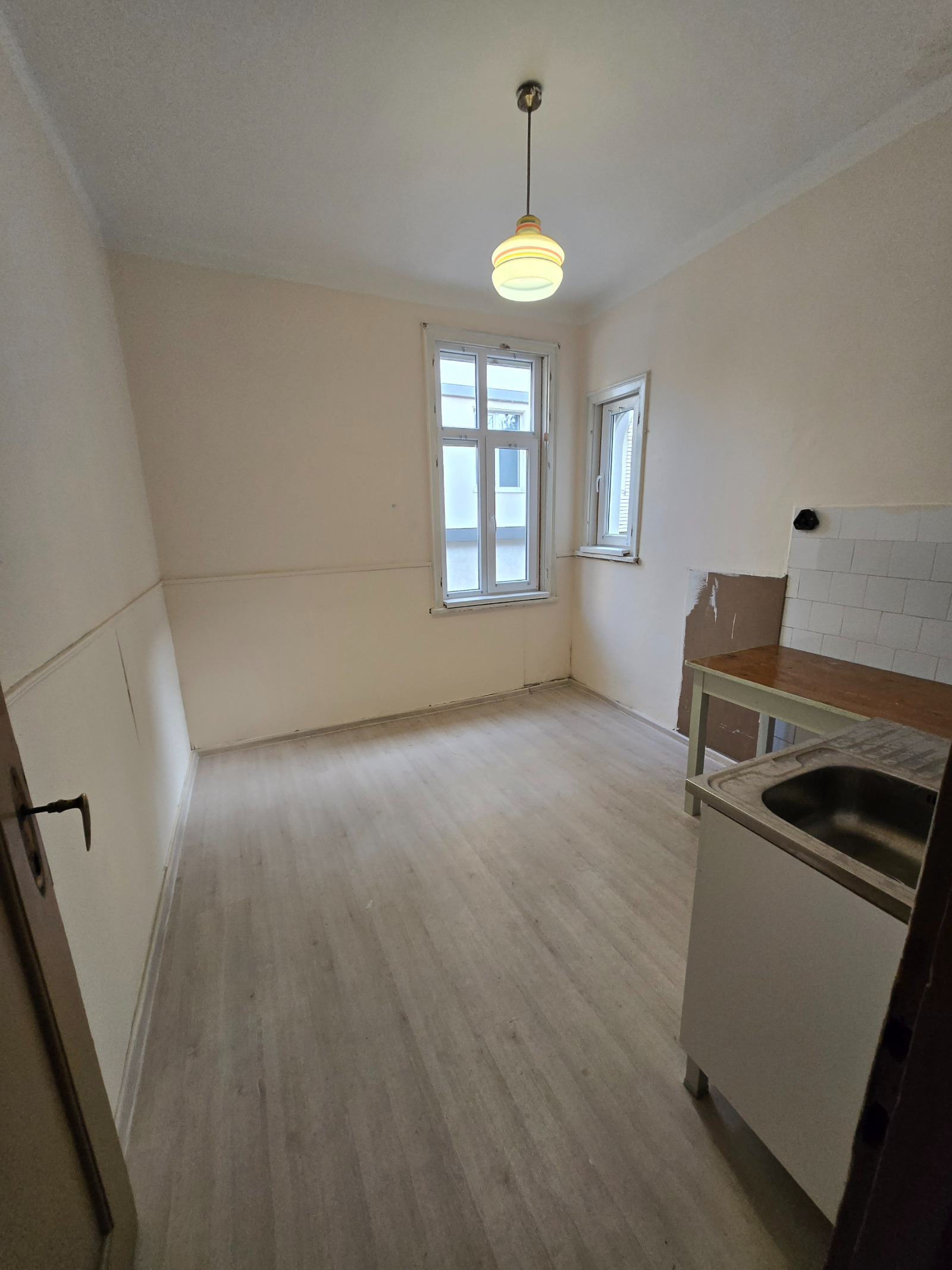 Дава под наем БИЗНЕС ИМОТ, гр. София, Белите брези, снимка 3 - Други - 53886855