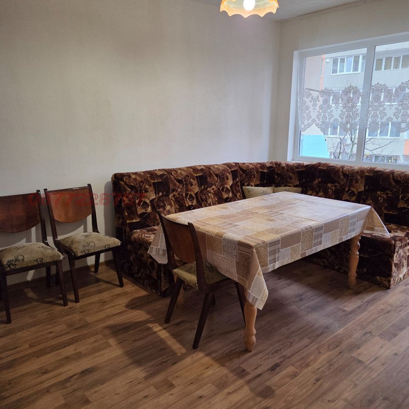 Дава под наем 3-СТАЕН, гр. Габрово, Център, снимка 4 - Апартаменти - 52780896