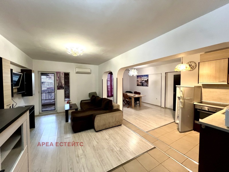 De inchiriat  3+ dormitor Burgas , Lazur , 200 mp | 44598762 - imagine [8]