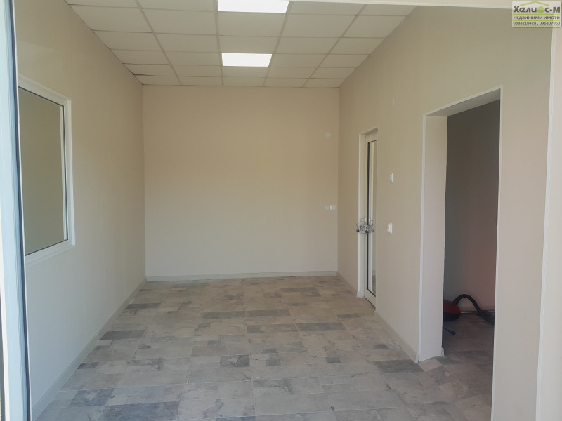 Дава под Наем ОФИС в град Монтана, Широк център - 44 кв.м / 400 € » 782.33 лв., ХЕЛИОС-М