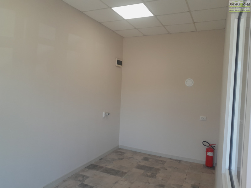 Дава под наем ОФИС, гр. Монтана, Широк център, снимка 3 - Офиси - 52622219