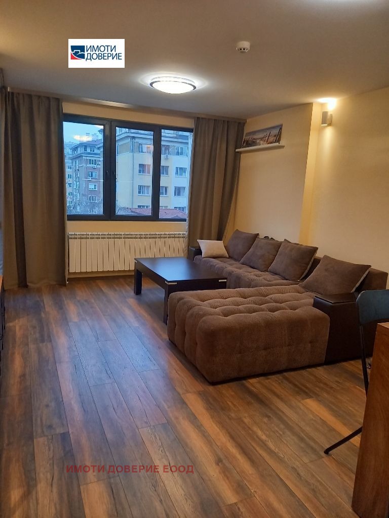 Дава под наем  3-стаен град София , Център , 100 кв.м | 67522412 - изображение [9]