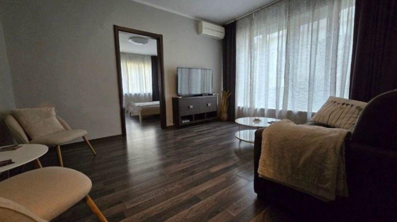 Дава под наем 3-СТАЕН, гр. София, Център, снимка 2 - Апартаменти - 52614604