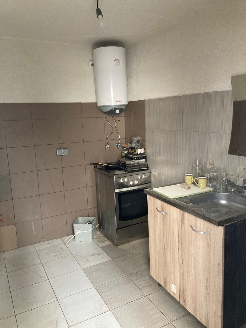 Kiadó  Ipari épület Sofia , Ljulin 1 , 250 négyzetméter | 86169912 - kép [3]