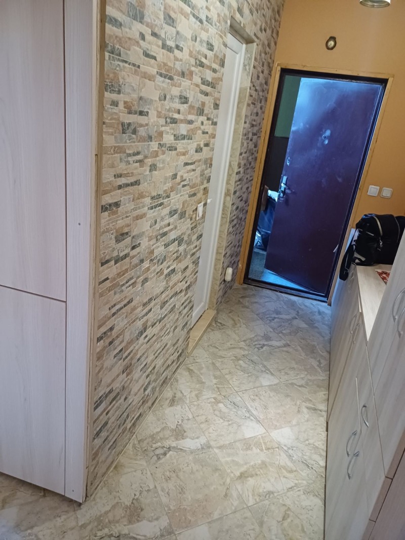 Дава под наем  2-стаен град Плевен , Сторгозия , 61 кв.м | 57612292 - изображение [2]