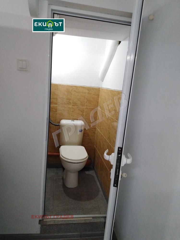 Дава под наем ОФИС, гр. Варна, Зимно кино Тракия, снимка 3 - Офиси - 53949270