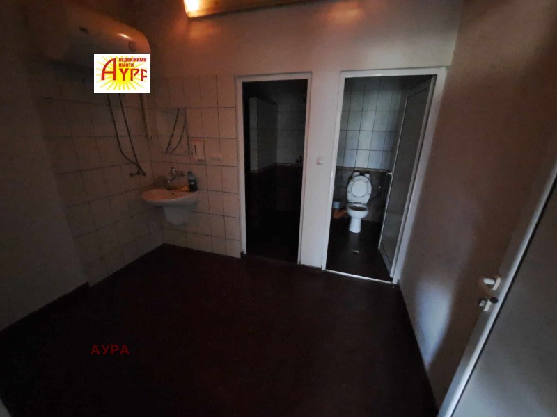 Da affittare  Magazzinaggio Vratsa , Promishlena zona , 930 mq | 75211243 - Immagine [9]