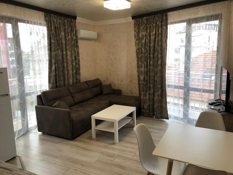В оренду  1 спальня Пловдив , Христо Смирненски , 62 кв.м | 42075124