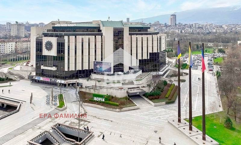 Дава под наем 2-СТАЕН, гр. София, Център